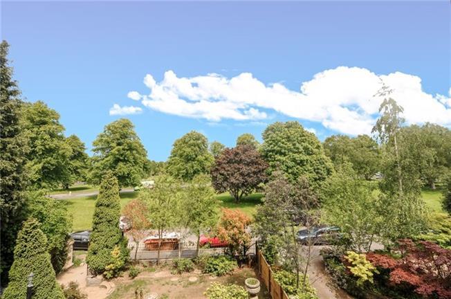 Downleaze, Stoke Bishop, Bristol, BS9